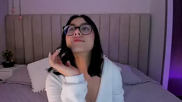 miss_martiina on StripChat 