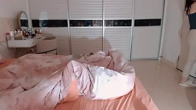 Miu1_girl on StripChat