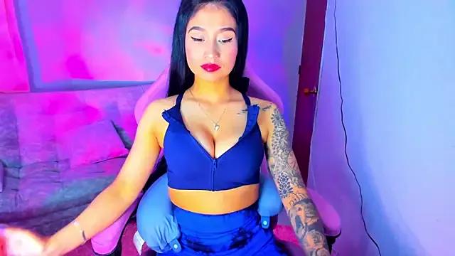 nahomekuperch from StripChat is Freechat