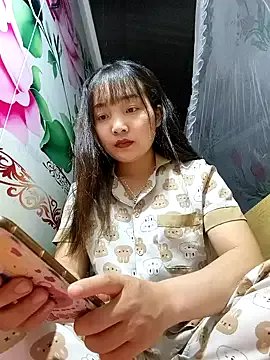 NguyenMyy on StripChat