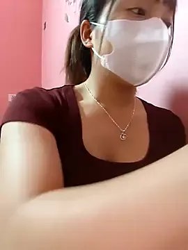 NguyenMyy on StripChat