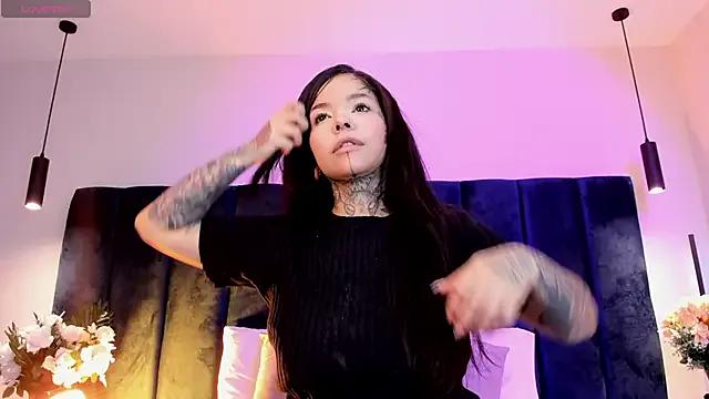 NinaInk on StripChat 