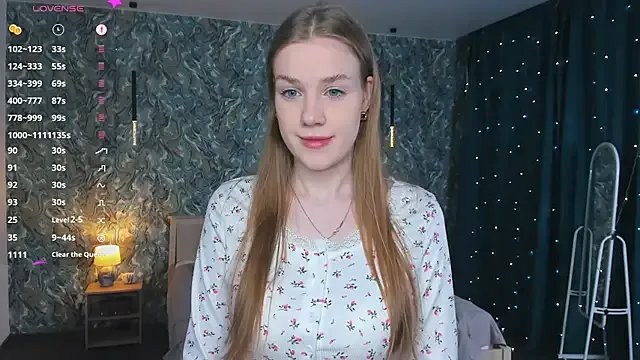 OdellaFrake on StripChat