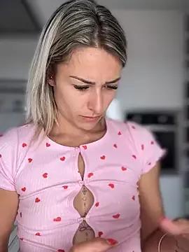 petrouchkaaa_ from StripChat is Freechat