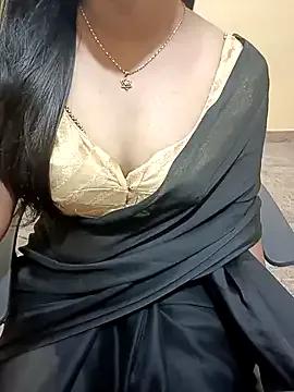 Pooja-05 on StripChat 
