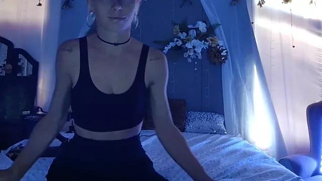 POPPY_XO on StripChat 