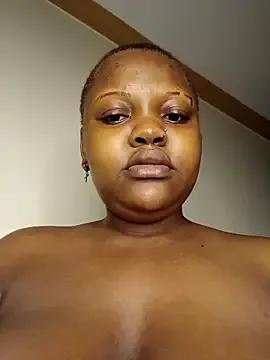 queennapal on StripChat 