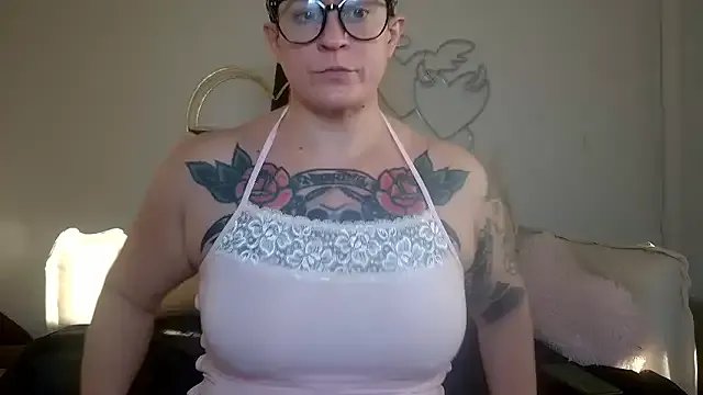 quinnmariexo on StripChat