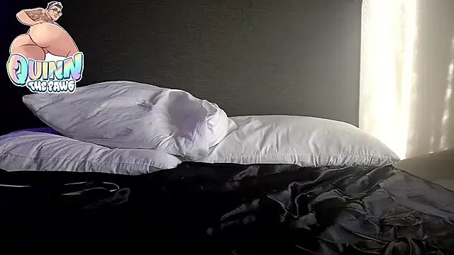 quinnmariexo on StripChat