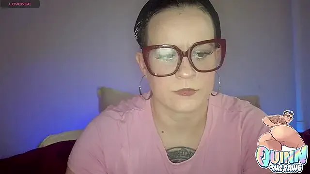 quinnmariexo on StripChat