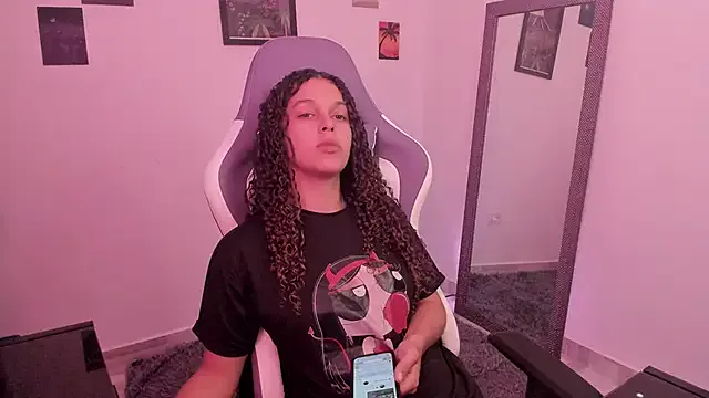 Rati_Curly on StripChat