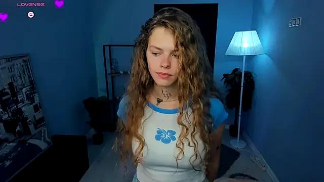 RayaNenlia on StripChat 