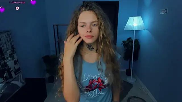 RayaNenlia on StripChat 