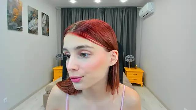 RedLipse from StripChat is Private