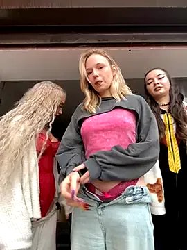 RollDolls on StripChat 