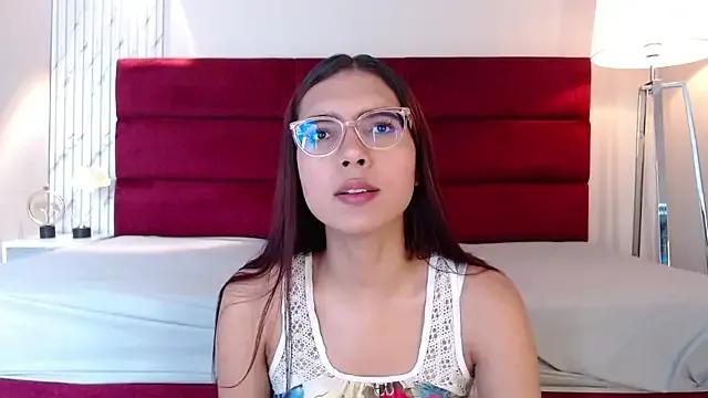 sara_saenz99 on StripChat 