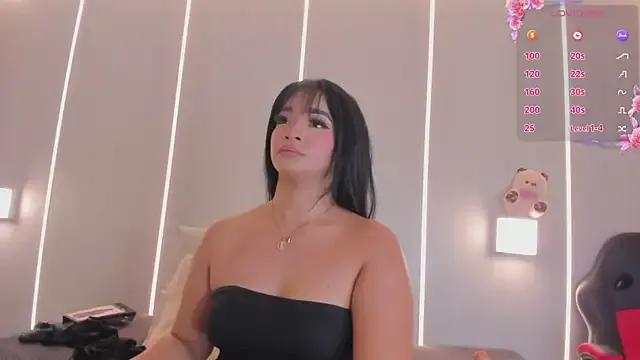 sasha_riverss on StripChat 