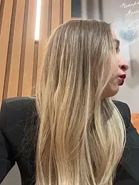 SashaCatt on StripChat 