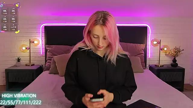 Selena_Lily on StripChat 