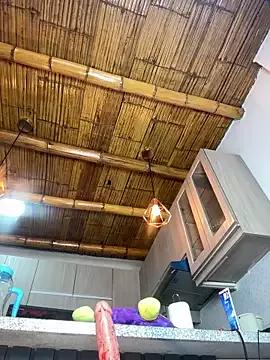 sexi_noemi from StripChat is Freechat