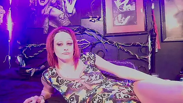 Splash_Queen420 on StripChat