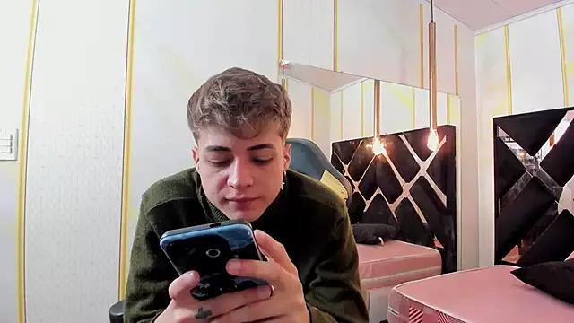 stonne69 from StripChat is Freechat
