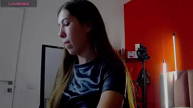 SweetySonya on StripChat 