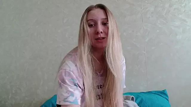 Tender_Lisa from StripChat is Freechat