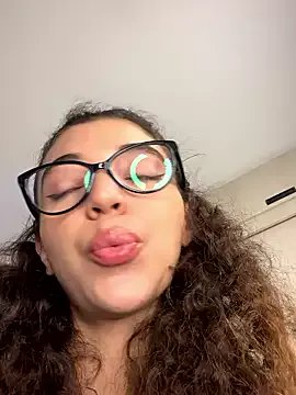 uniquerossie on StripChat