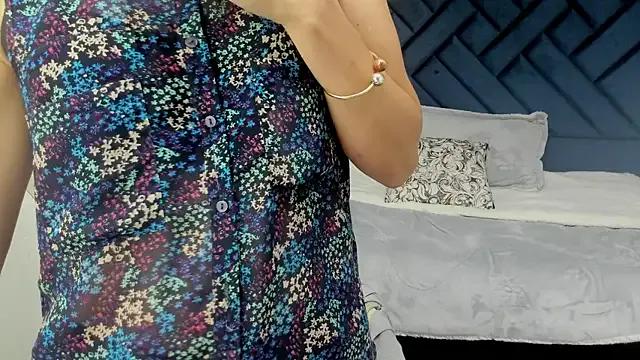 Valery_More__ — FINGERS IN MY PUSSY+TOY CONTROL X1