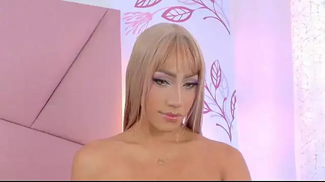 VictoriaRoss1 — Cock show: stroke cock+add oil