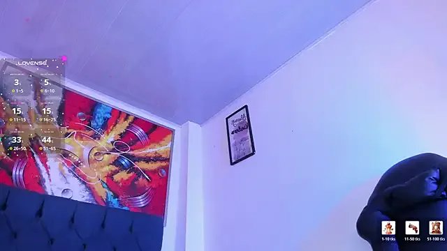 Violet_Blazee on StripChat