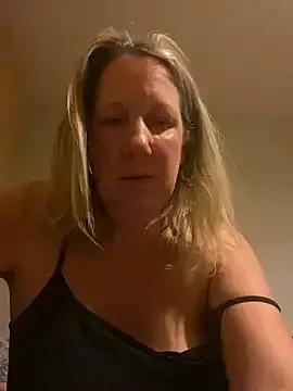 X-Victoria-X from StripChat is Group