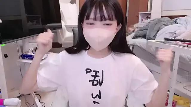 YUNOCHI_nyanko from StripChat is Group