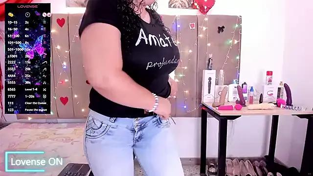 Zaly_mature — Full naked and zoom tits and ass