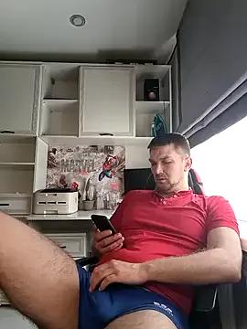 ztigrousz from StripChat is Freechat